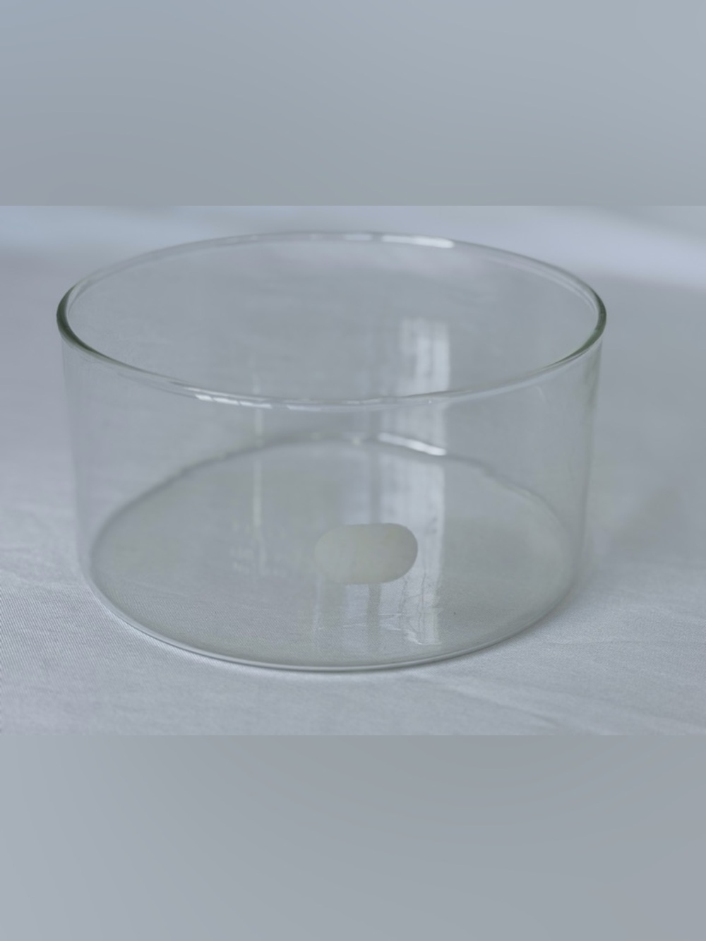 Pyrex Clear crystallizing dish made of borosilicate glass